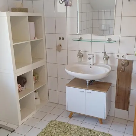公寓 Helle Schoene Dachgeschosswohnung Mit Balkon