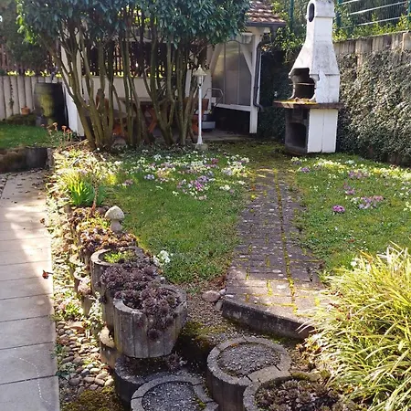 Helle Schoene Dachgeschosswohnung Mit Balkon