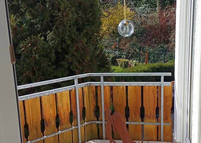 Helle Schoene Dachgeschosswohnung Mit Balkon Lejlighed *