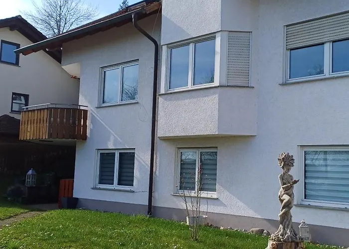 Helle Schoene Dachgeschosswohnung Mit Balkon Stockach