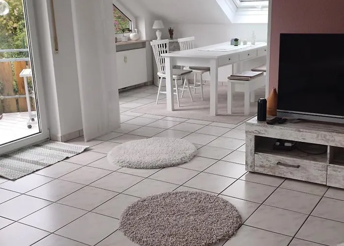 Lejlighed Helle Schoene Dachgeschosswohnung Mit Balkon